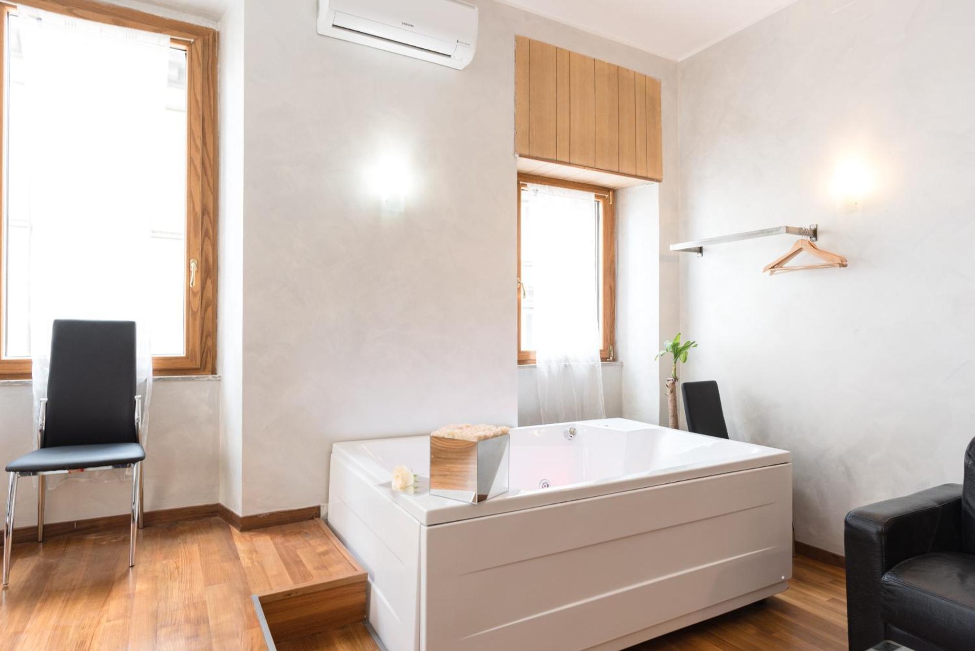 Prince'S Suite - Budget Rooms & Apt Piazza Del Popolo Rom Exterior foto