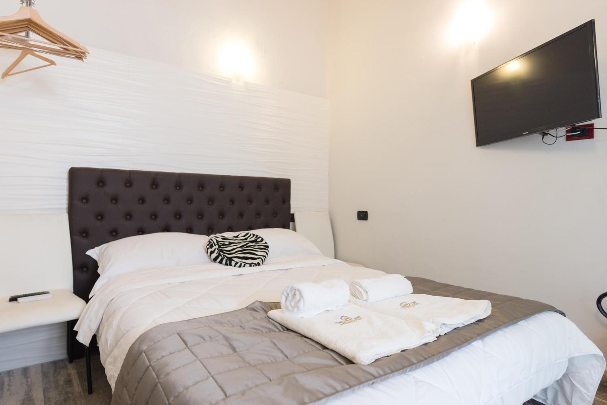 Prince'S Suite - Budget Rooms & Apt Piazza Del Popolo Rom Exterior foto